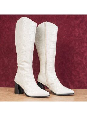 Journee Signature Women Laila Western Cowboy Off White Leather Boots size 9